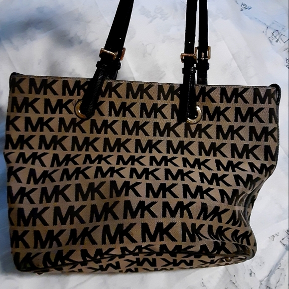 Michael Kors large tote - Picture 4 of 11